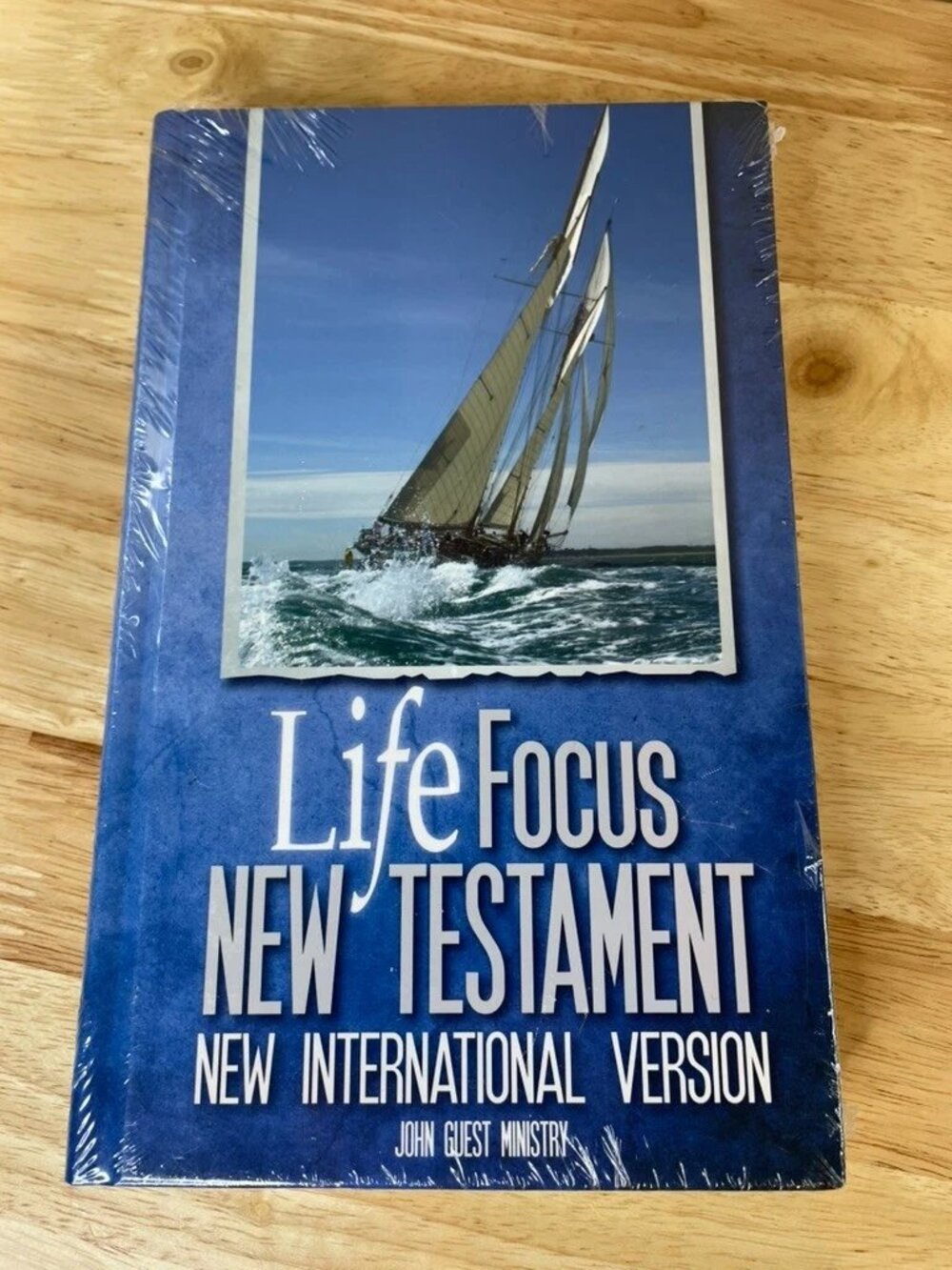 Life Focus New Testament NIV Hardcover Sealed John Guest Ministry Zondervan